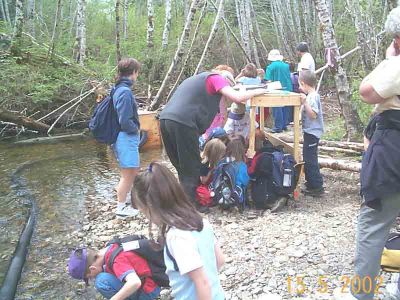 Dunlop Creek Indicator Fence Field Trip
Paul Smith giving a demonstration on how to collect length/weights for Coho smolts from Dunlop Creek.
Keywords: stewardship stewards streamkeepers length weight fish habitat watershed assessment riparian zone ecosystem